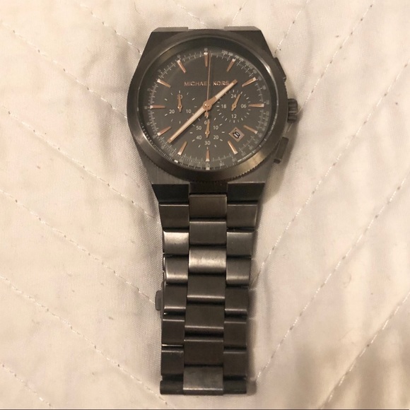 Michael Kors Men’s Gunmetal Watch - Picture 1 of 4